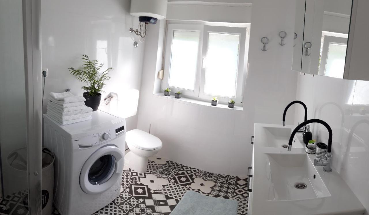 Lili Apartment In Zadar Pet Friendly, Free Parking エクステリア 写真